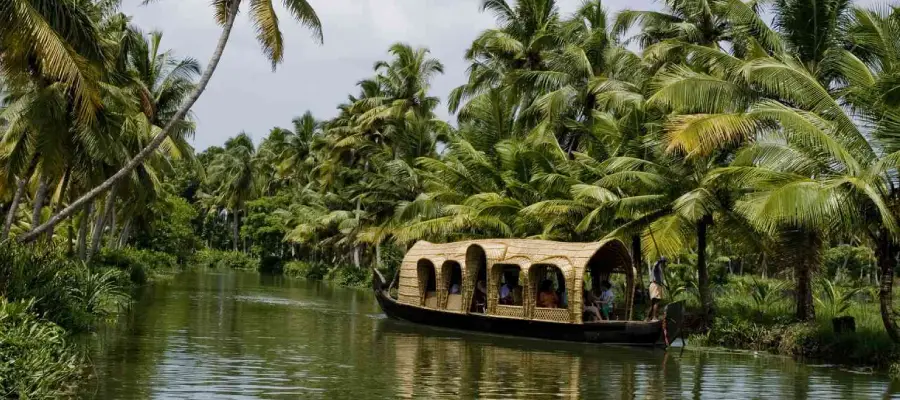 Houseboats (Kettuvallam